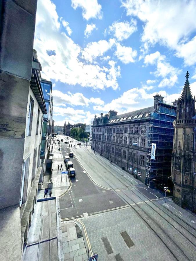 Incredible St Andrew'S Sq - 2 Bed In The Sky Apartment Edinburgh Exterior foto